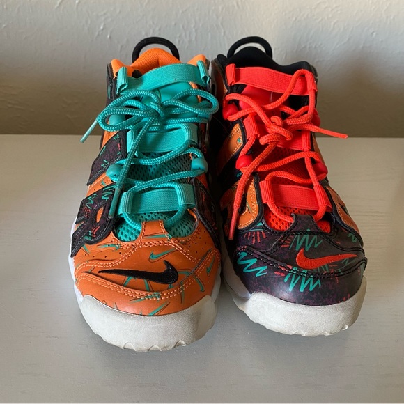 What’s the 90s Nike - Picture 2 of 4